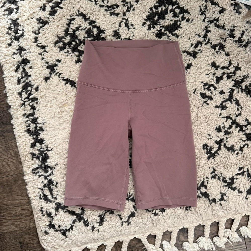 TNA Mauve Bike Shorts‎